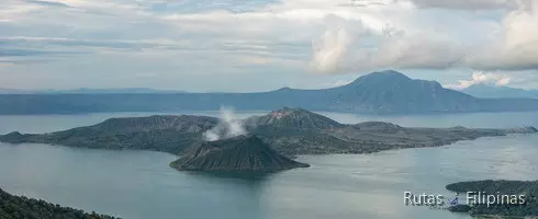 Trekking al Volcán Taal Trekking al Volcán Taal